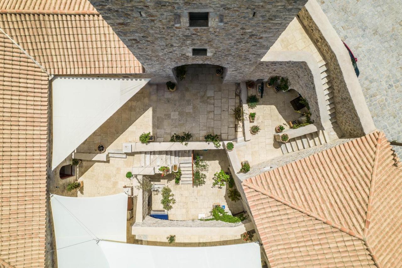 Hotel Pirgos Mavromichali Liménion Exterior foto